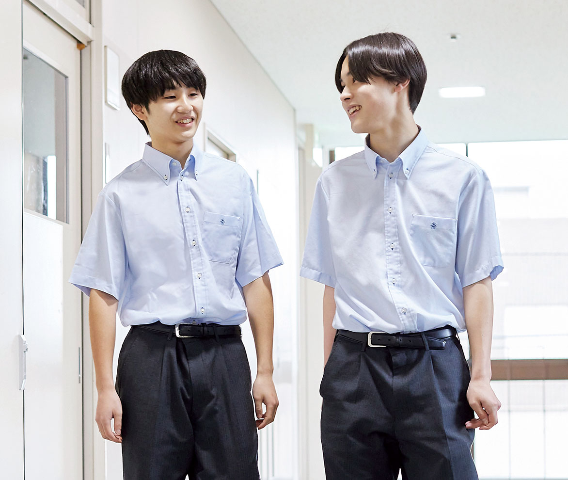 男子高校生:夏の制服