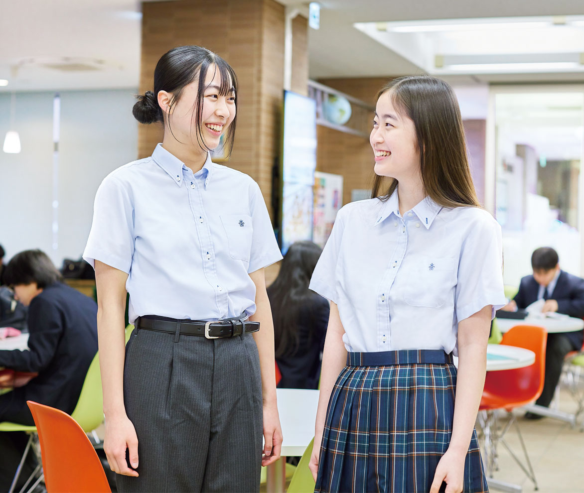 女子高校生:夏の制服