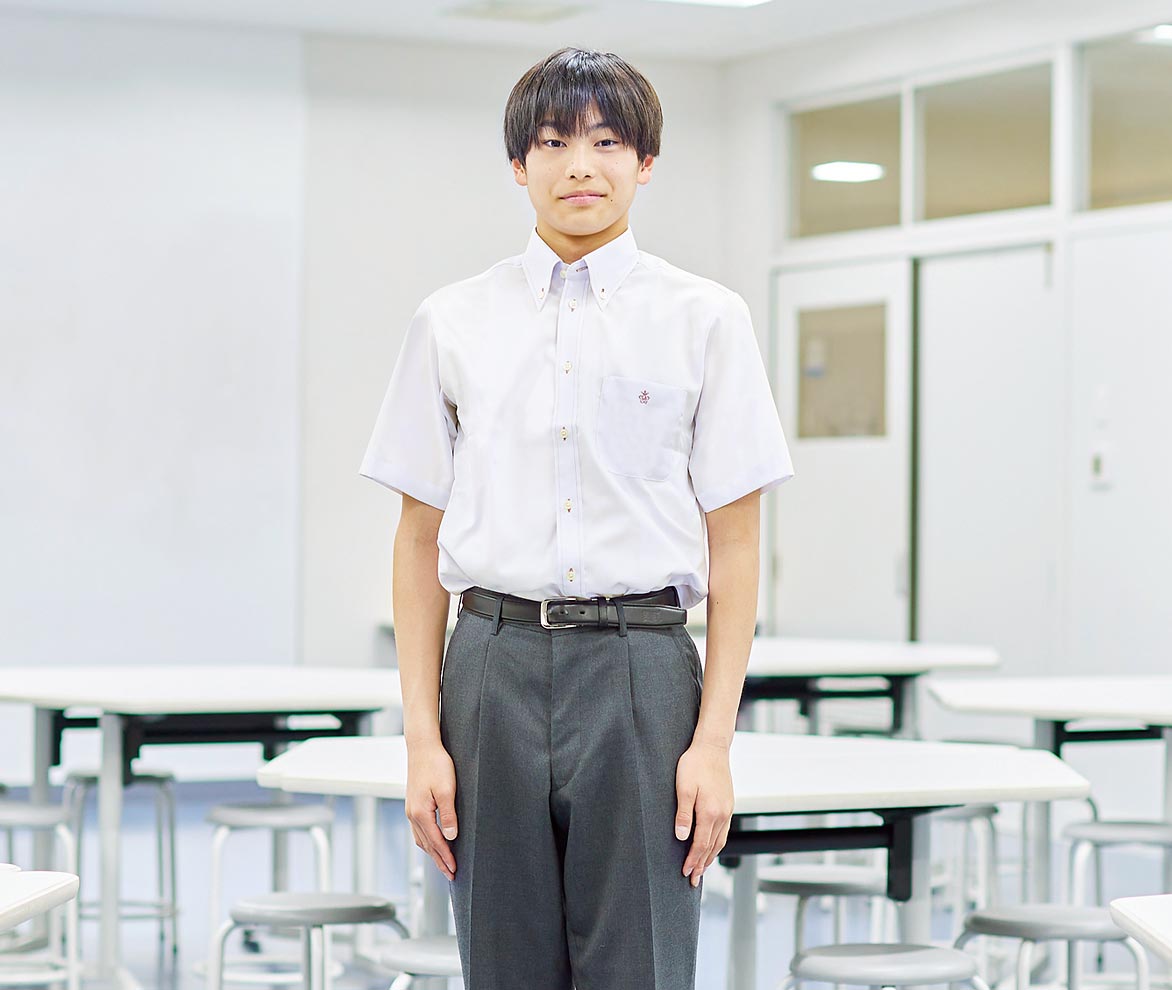 男子中学生：夏の制服
