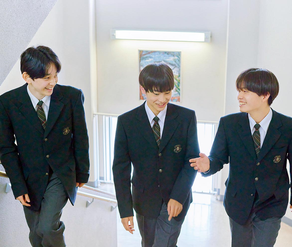男子中学生：冬の制服