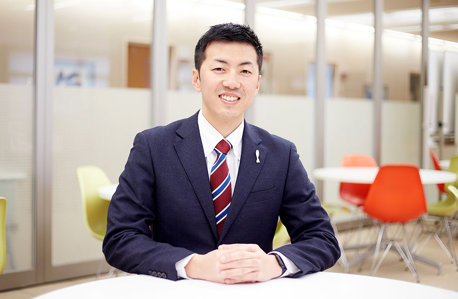 国際スタッフが丁寧に対応します