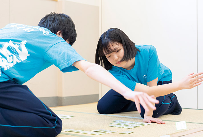 競技かるた同好会
